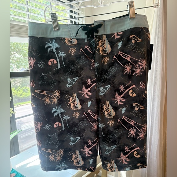 Hurley Surf Print Shorts - 2 available - Picture 1 of 4